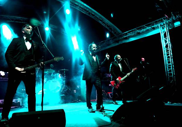 Koncert grupe Let 3 u Martinska kod Šibenika  