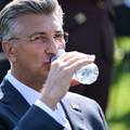 Plenkovi&cacute;: Oporba &scaron;iri paniku. Nema ugroze za pitku vodu