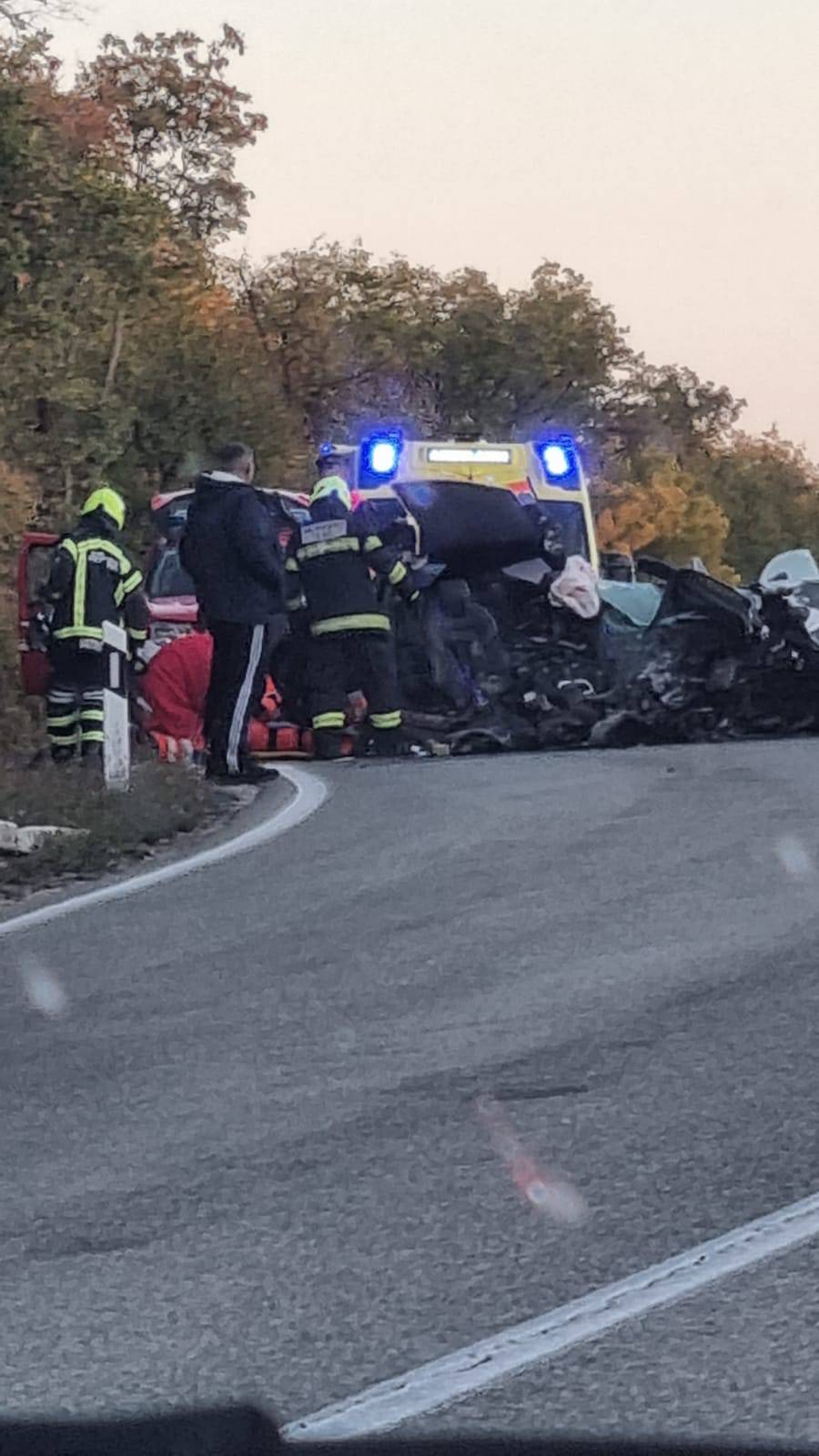 Detalji teške nesreće na Krku: Slovenac (53) se Ferrarijem zabio u zid zbog prebrze vožnje