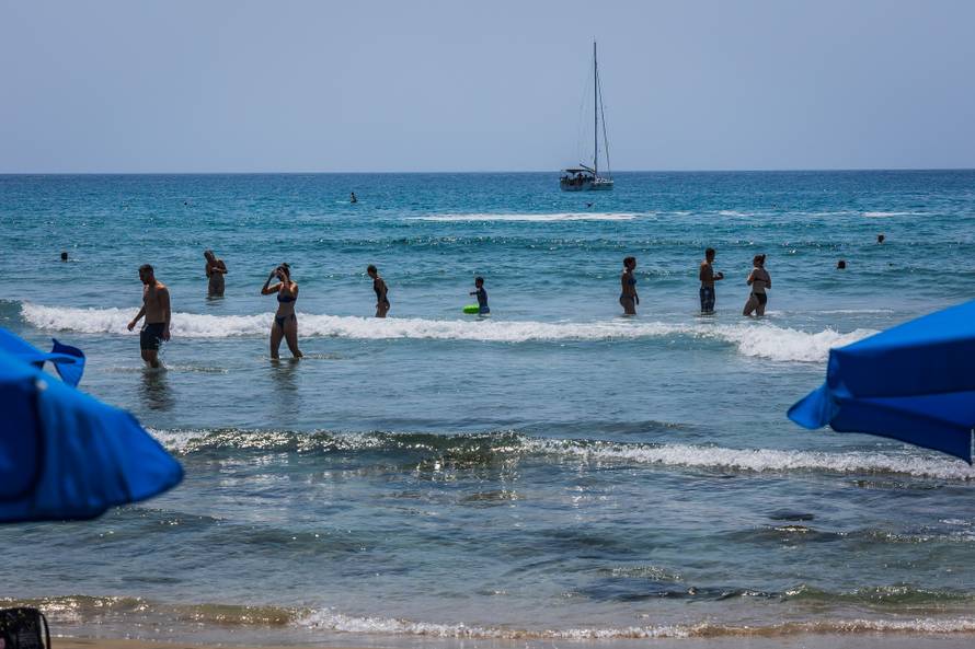 Lumbarda: Pjesčana plaža Pržina na južnoj strani Korčule 