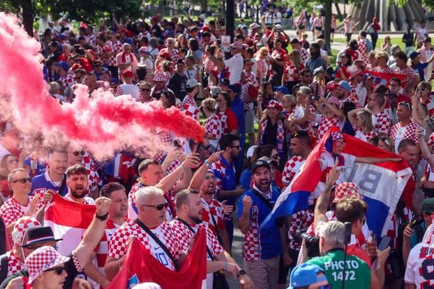 SP 2026 Toronto: Veliki hrvatski korteo prema Toronto stadionu sa 100-metarskom zastavom