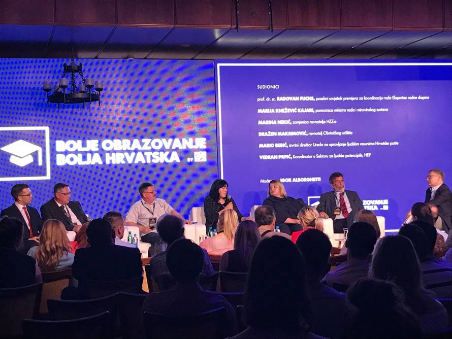 Kralj: 'Svijet neće stati jer mi nismo promijenili kurikulume'