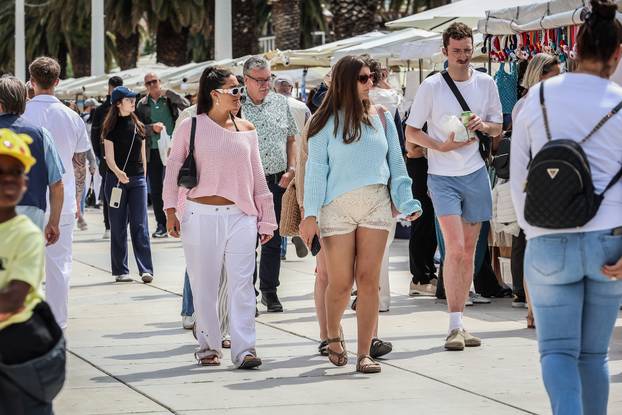 Sunčan dan u Splitu 