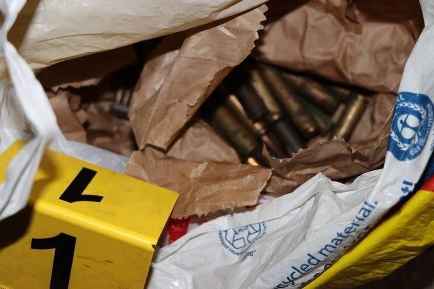 Pogledajte video iz drona: Pali šverceri oružjem u Zagorju, ovaj arsenal pronašli su kod njih!