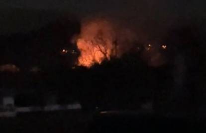 VIDEO Izbio požar u blizini Sinja