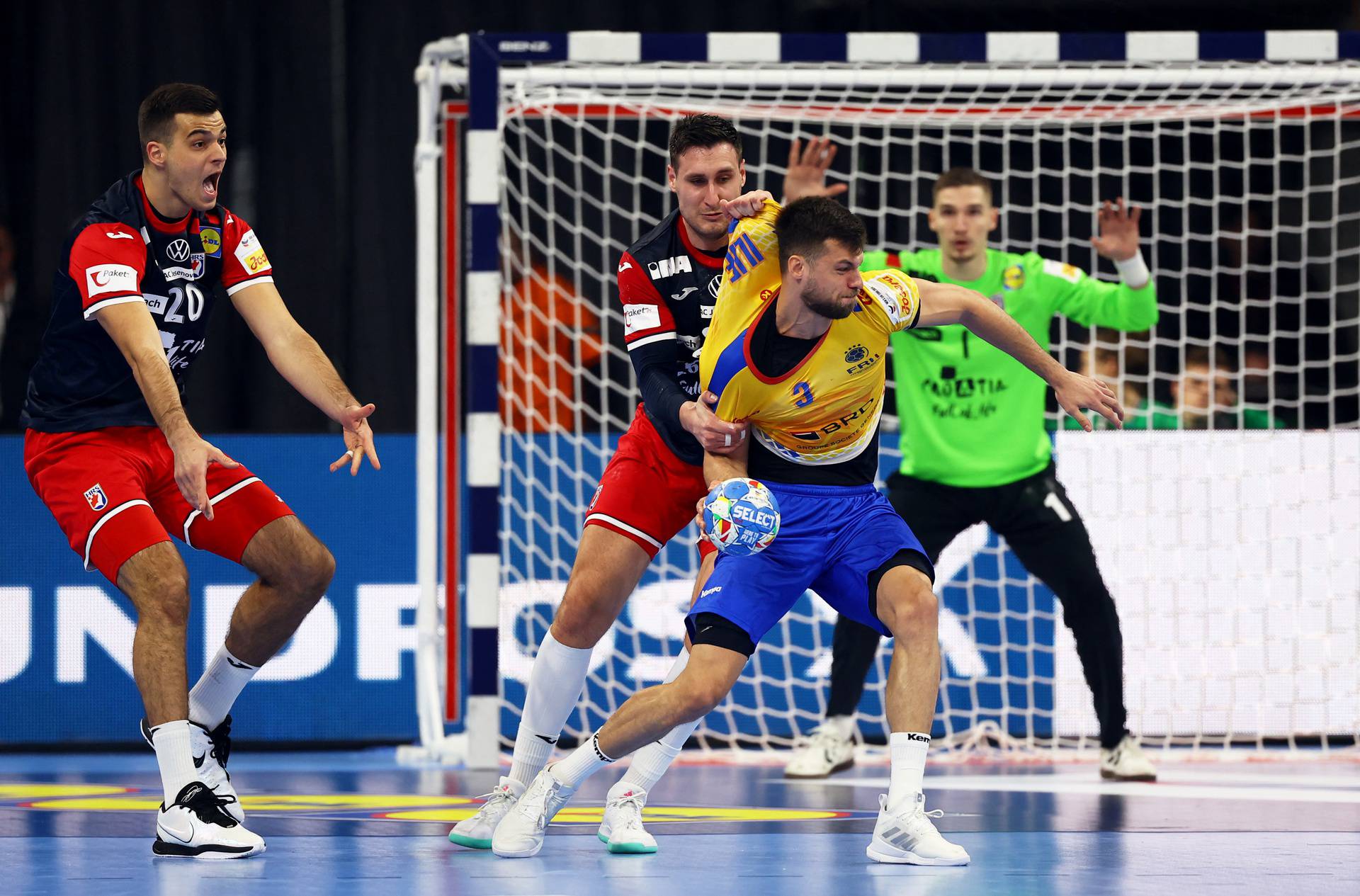 EHF 2024 Men's European Handball Championship - Preliminary Round - Group B - Croatia v Romania