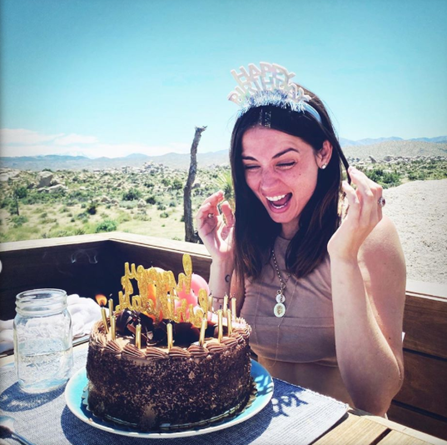 Affleck se trudi: Novoj  djevojci rođendan organizirao u pustinji