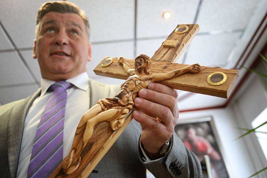 Škaro, Kuščević, Bandić... Što gorljiviji vjernici, to veći grijesi