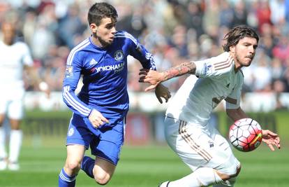 Nekadašnja zvijezda Chelseaja doživjela šok. Srušio se na tlo, hitno je prebačen u bolnicu...