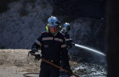 Požar u tvornici klora na jugu Francuske, stanovnicima su naredili da ostanu kod kuće