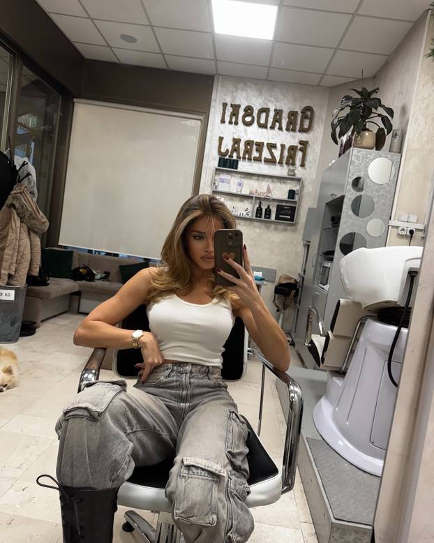 FOTO Presice srpskog kluba su krcate. Nitko ne zna zašto... E da, ovo je glasnogovornica