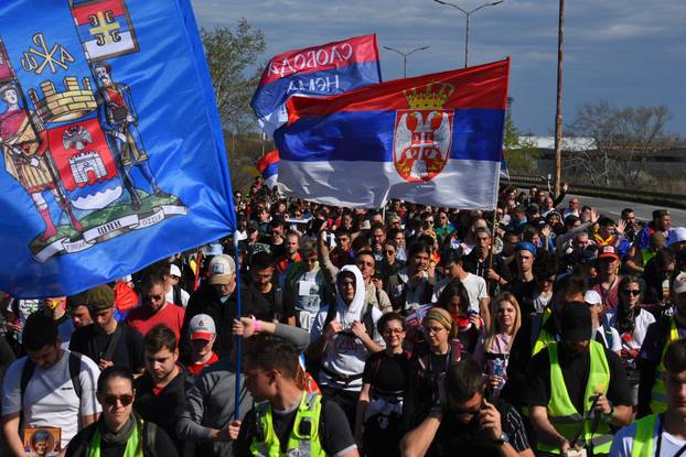 Od Niša i juga zemlje pa sve do Pančeva: Studenti su pješice krenuli prema Beogradu