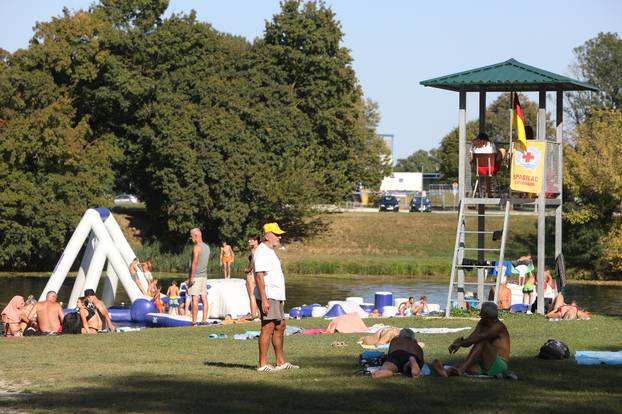 Karlovac: Osvjezenje na rijeci Korani