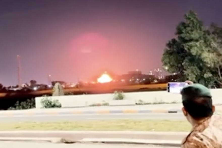 Dronovi i rakete napale ameri&ccaron;ko veleposlanstvo u Bagdadu, tvrde sigurnosni izvori