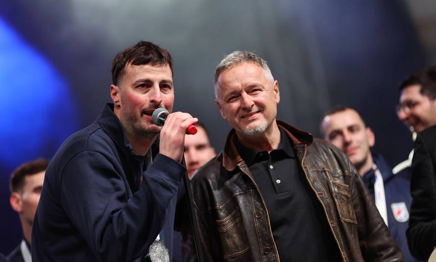 Zagreb: Marko Perković Thompson nastupio na svečanom dočeku hrvatske rukometne reprezentacije