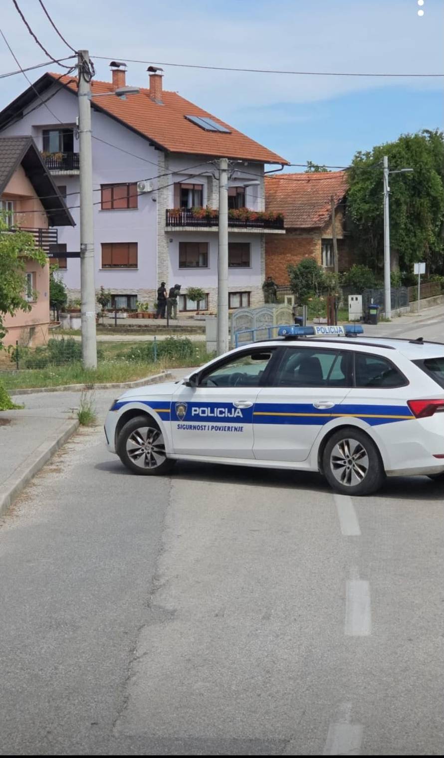 Pucao po kući kod Zagreba, specijalci satima pregovarali s njim. Objavljeni svi detalji!