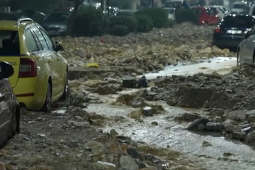 Dvoje mrtvih u ki&scaron;nim olujama koje su pogodile Gr&ccaron;ku