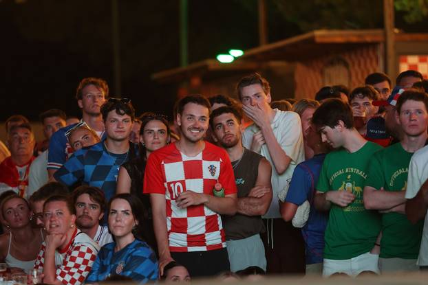 Split: Navijači prate utakmicu Hrvatske i Gane