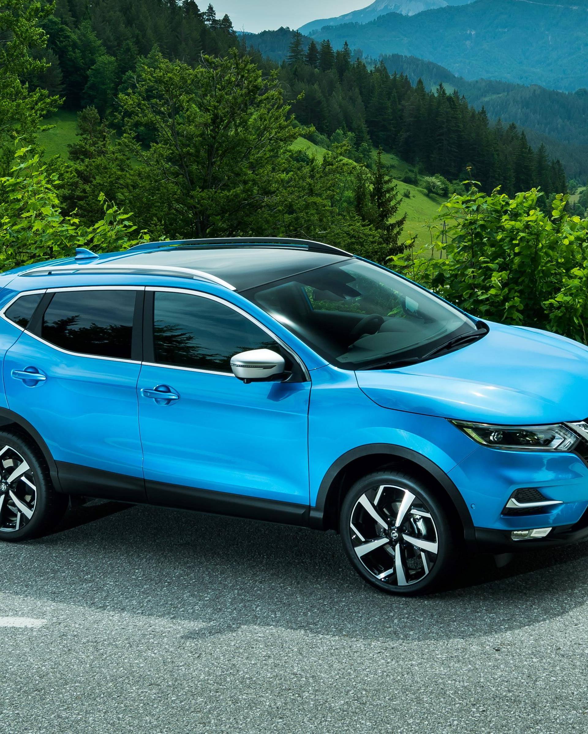 The new Nissan Qashqai: premium crossover enhancements deliver o