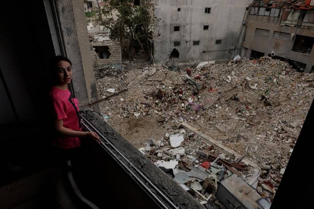 Displaced people return to their homes after a 10-day ceasefire between Lebanon and Israel went into effect.
