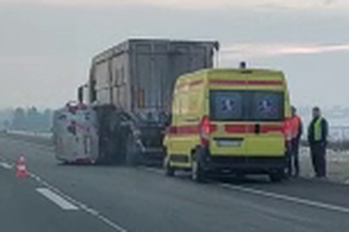 VIDEO Sudar kombija i šlepera
