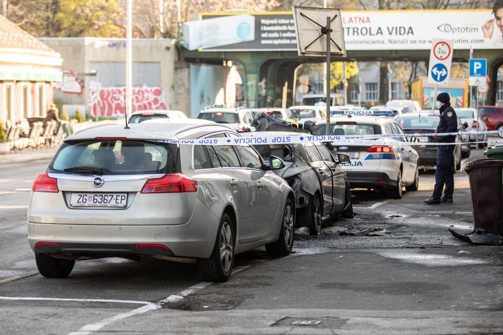 U Zagrebu izgorio automobil marke Mercedes