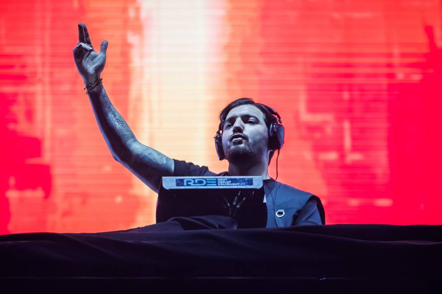 Split - DJ-a Alesso