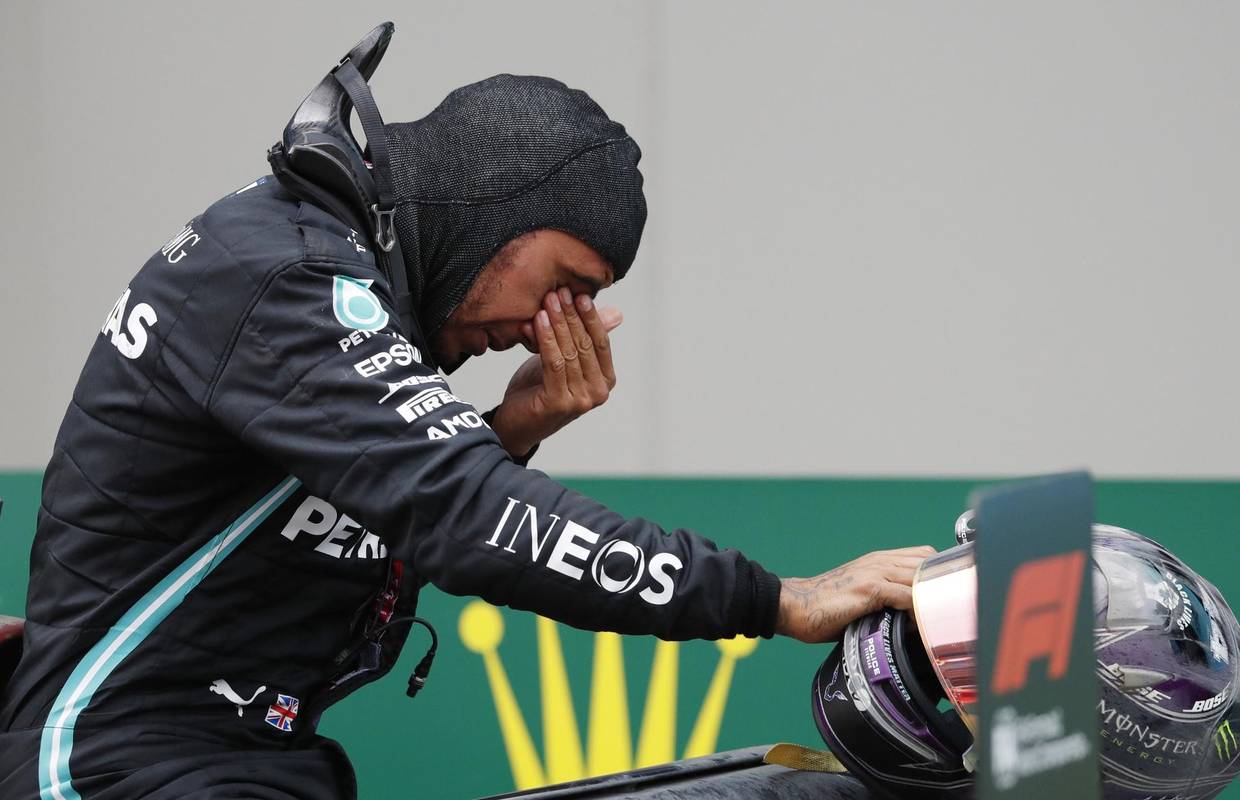 Hamilton je pozitivan na covid