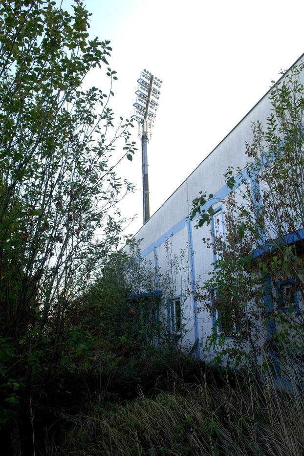 Velika: Zapušteni stadion NK Kamen-Ingrad Velika 