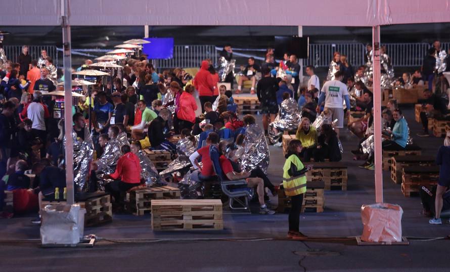 Pripreme u ZraÄnoj luci Franjo TuÄman uoÄi noÄne utrke 00:24