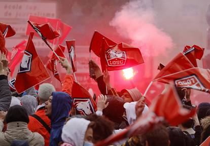 Ligue 1 - Lille receive Ligue 1 trophy