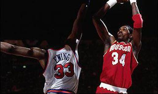 Hakeem Olajuwon i Pat Ewing u Kući slavnih