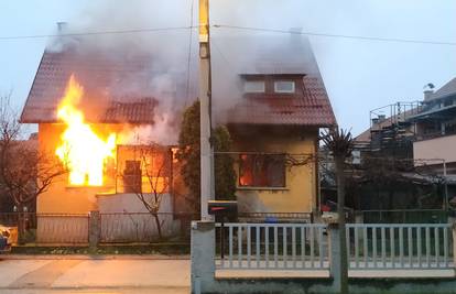 Vatra progutala kuću u roku od pola sata: 'Djeca  su istrčala van bosa, djed se nagutao dima...'