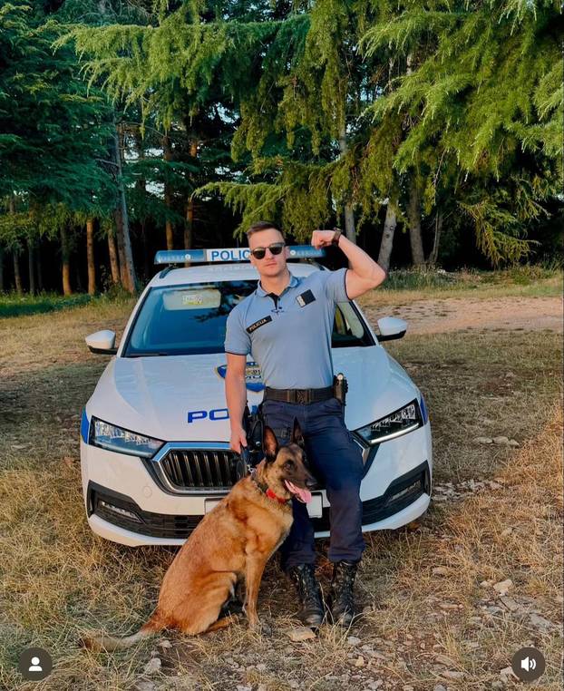 Zavedi me, privedi me! Žene bacile oko na zgodne policajce dok se tresla narko scena...