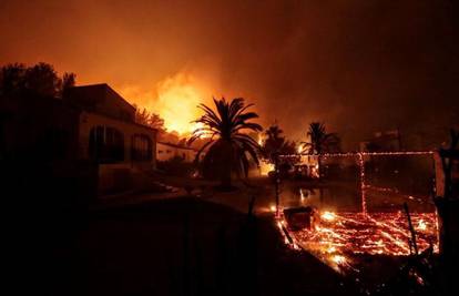 Španjolska u plamenu: Turisti bježali iz podmetnutog požara