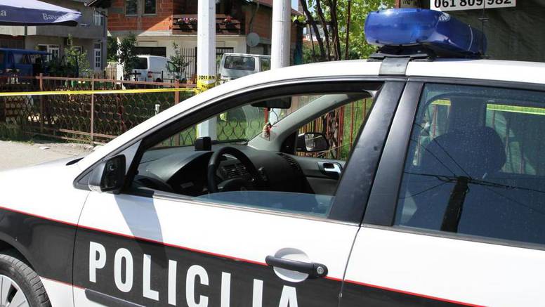 Filmska scena u BIH: Muškarac prerušen u policajca opljačkao trgovinu oružjem u Čapljini