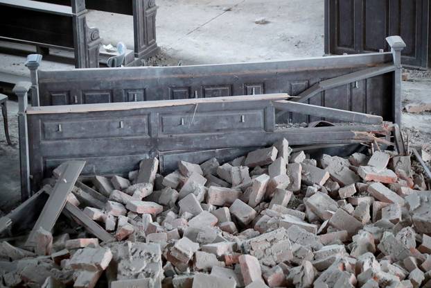 Zagreb: Bazilika Presvetog Srca Isusovog u Palmotićevoj ulici koja je uništena u potresu