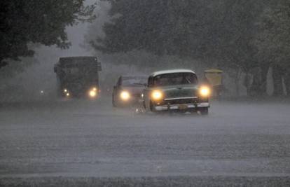 Tropska oluja Paula prošla Havanu i krenula sjeverno