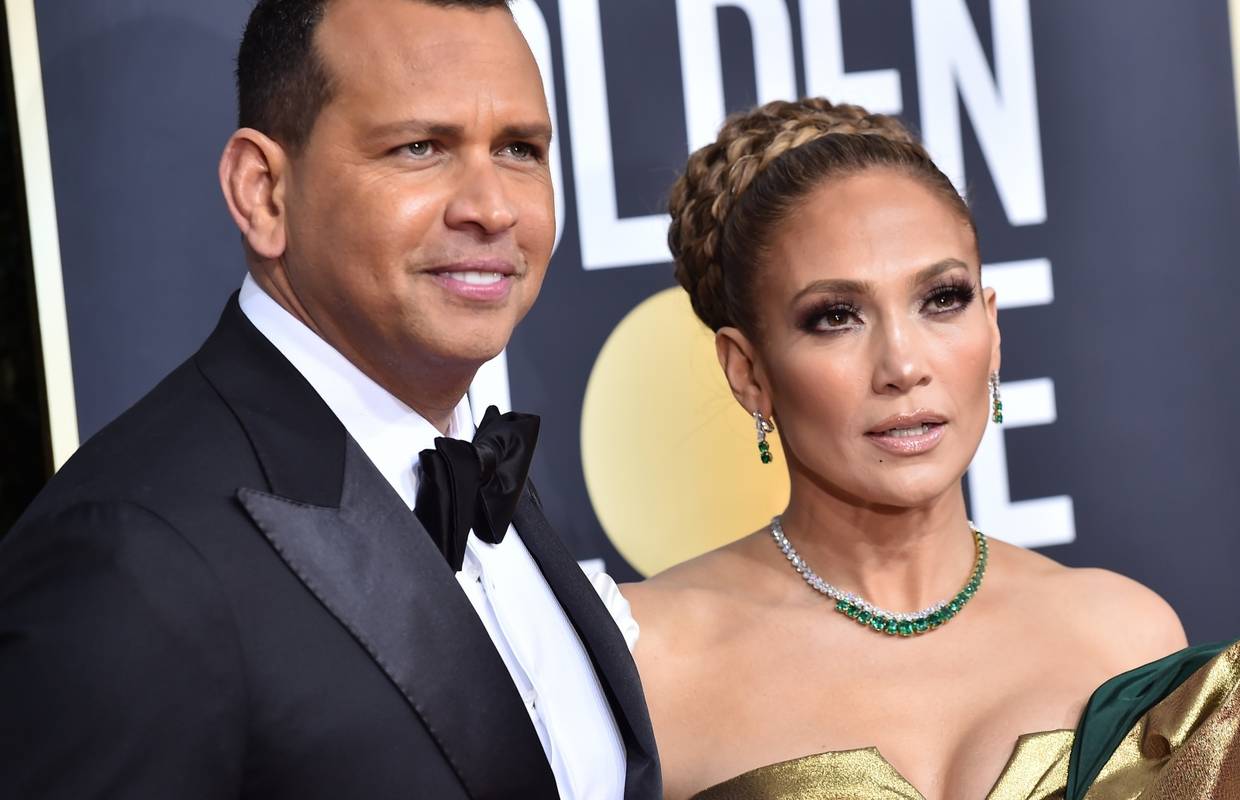 J. Lo ide u - bejzbol: Pjevačica i zaručnik žele kupiti NY Metse