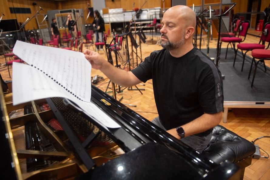 Boris Novković: Drhtao sam od ponosa dok sam pjevao očeve pjesme u slavnom Abbey Roadu