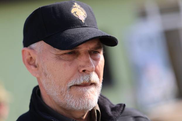 Ministar Anušić i general Kundid na prvom danu TVO-a na Slunju