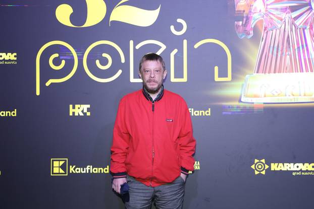 Karlovac: Dolazak uzvanika na 32. dodjelu glazbenih nagrada Porin