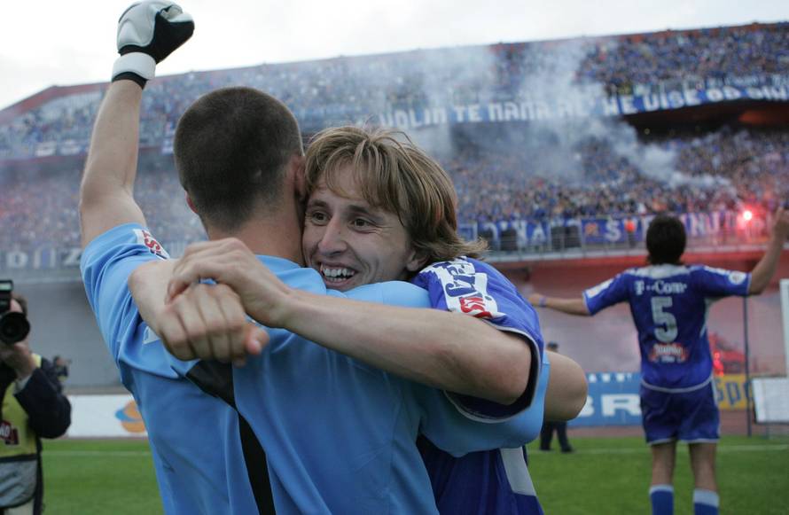 ARHIVA - Zagreb: Dinamo naslov prvaka Hrvatske 2006. proslavio pobjedom nad Hajdukom 1:0