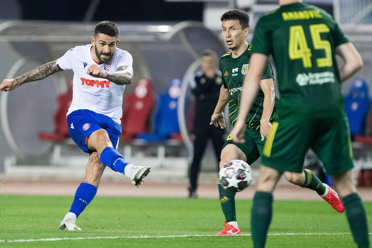 Hajduk ostao bez Livaje uoči puta u Kazahstan, upitan i Biuk