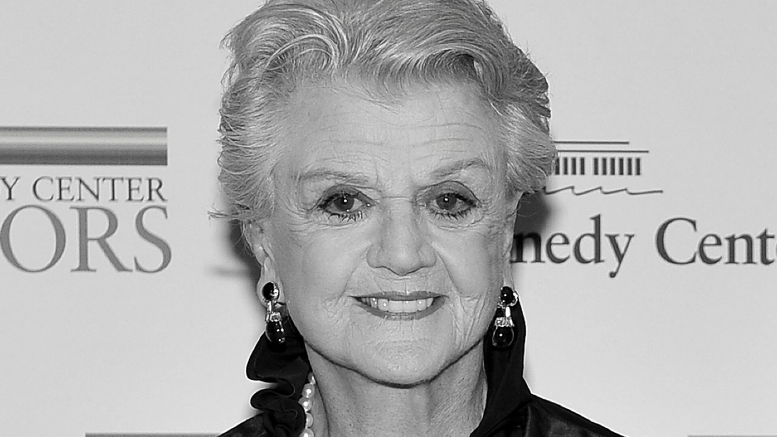 Glumica Angela Lansbury umrla je u 97. godini: Najpoznatija po ulozi u 'Ubojstvo, napisala je'