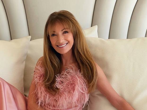 FOTO Od Jamesa Bonda do Splita: Žena vrač Jane Seymour oduševila figurom u 76. godini