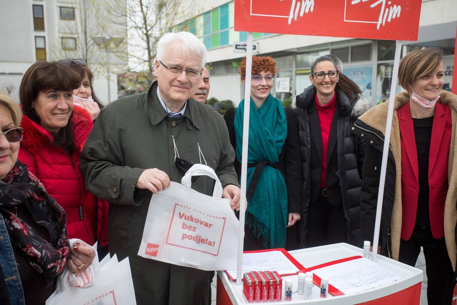 Vukovar: Ivo Josipović podržao kanditaturu Damira Madune za gradonačelnika