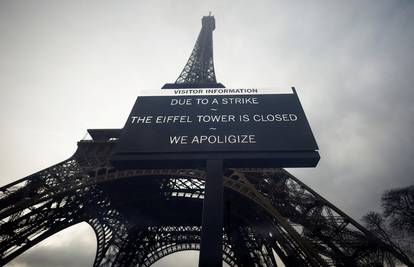 Zaposlenici Eiffelovog tornja štrajkaju: 'Toranj je u stanju propadanja, izgleda jadno!'