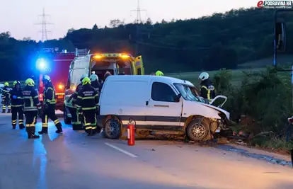 FOTO Nesreća kod Koprivnice: Vozač sletio s ceste, vatrogasci su ga vadili iz smrskanog auta