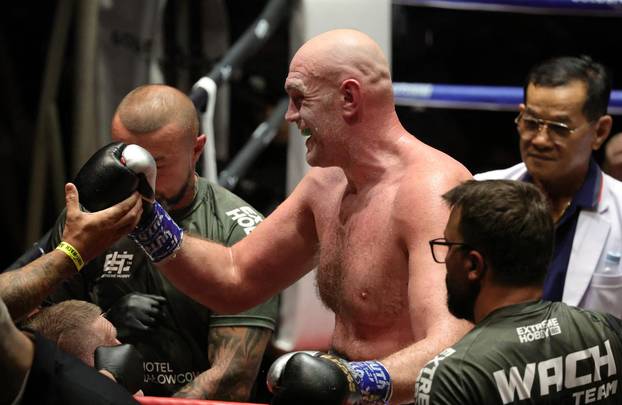 Tyson Fury v Mariusz Wach